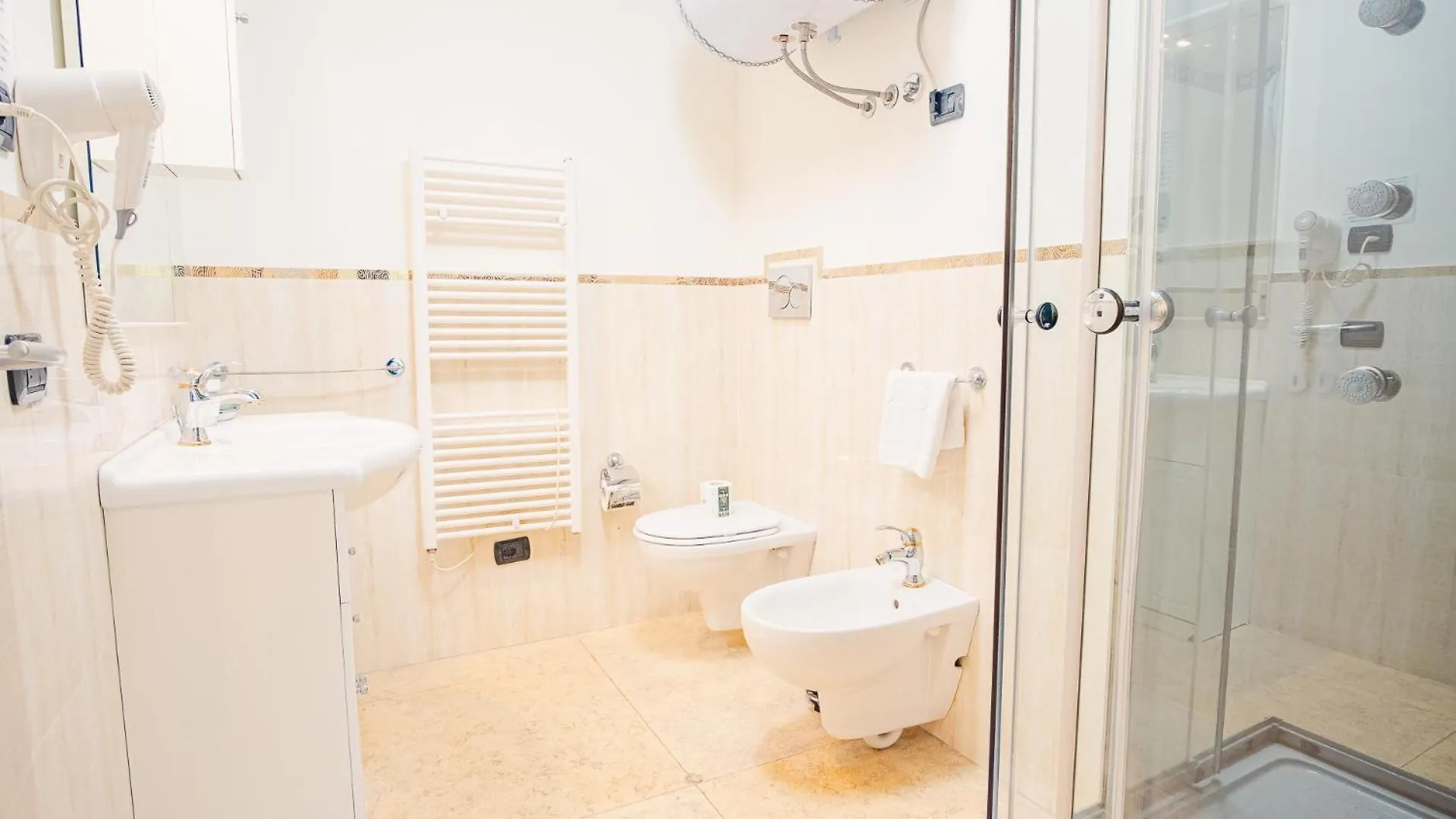 Relais Du Lac Village - Italian Homing Desenzano del Garda 0*,