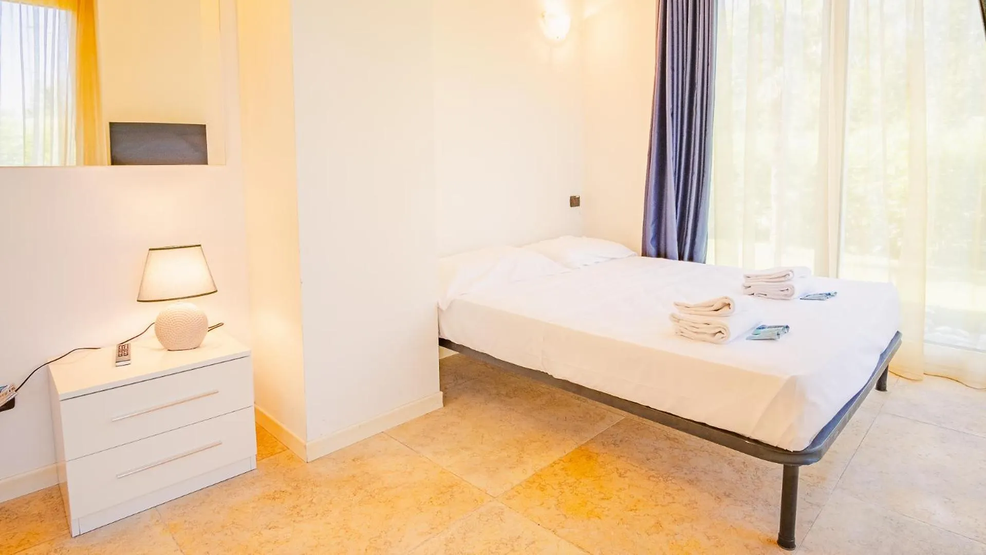 Relais Du Lac Village - Italian Homing Desenzano del Garda