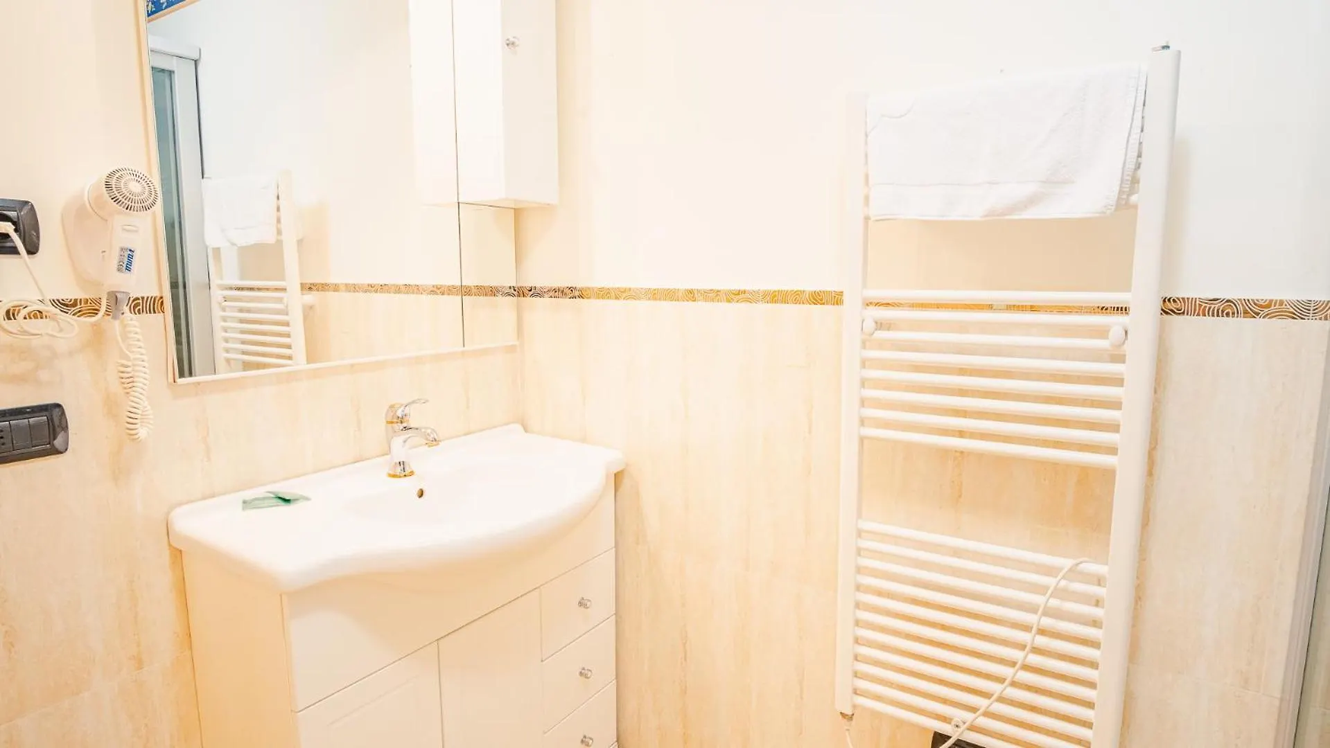 Relais Du Lac Village - Italian Homing Desenzano del Garda