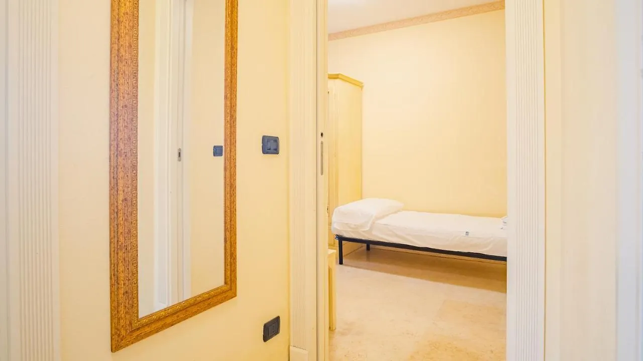 Apartment Relais Du Lac Village - Italian Homing Desenzano del Garda Italy