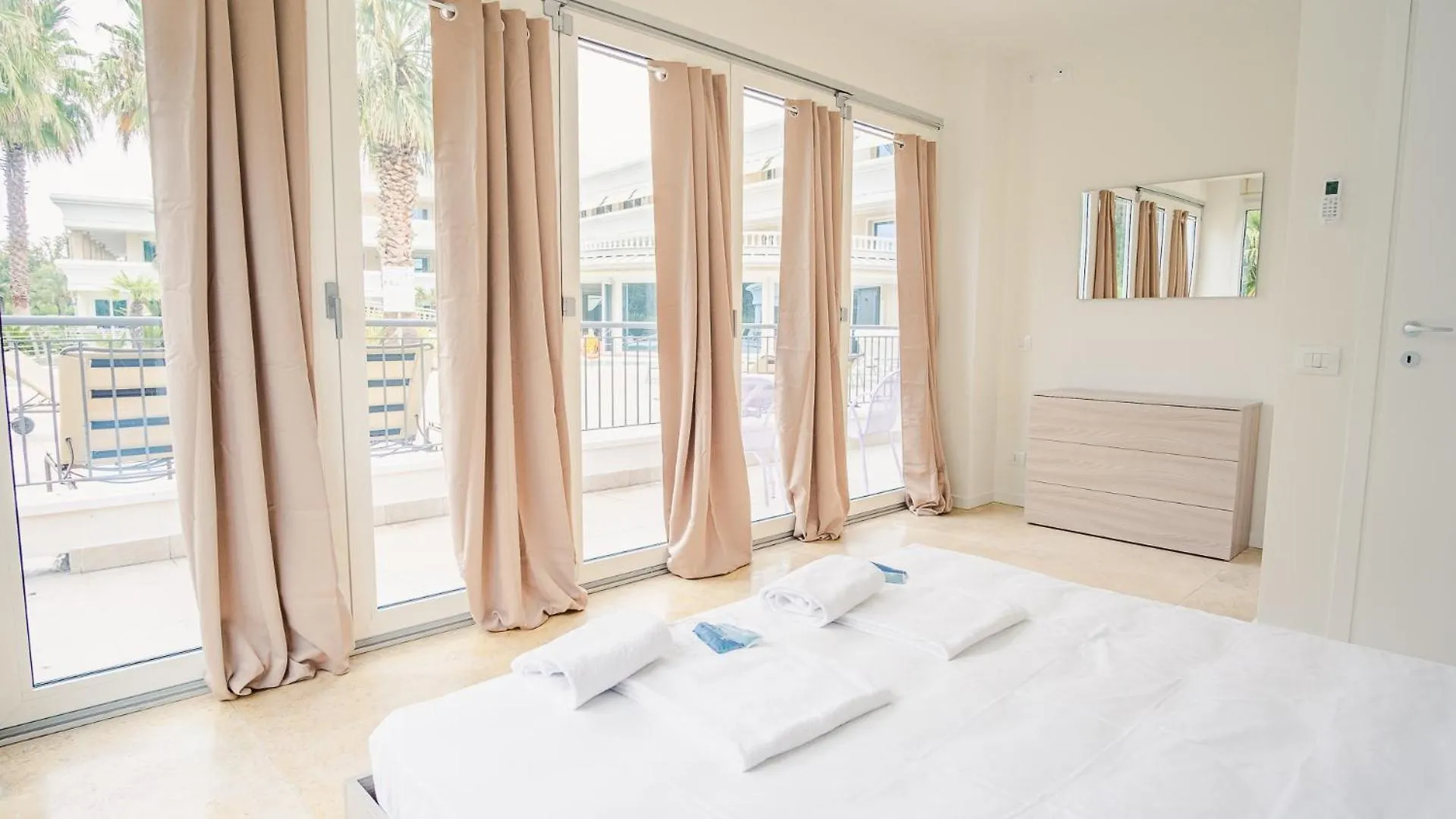 Apartment Relais Du Lac Village - Italian Homing Desenzano del Garda Italy