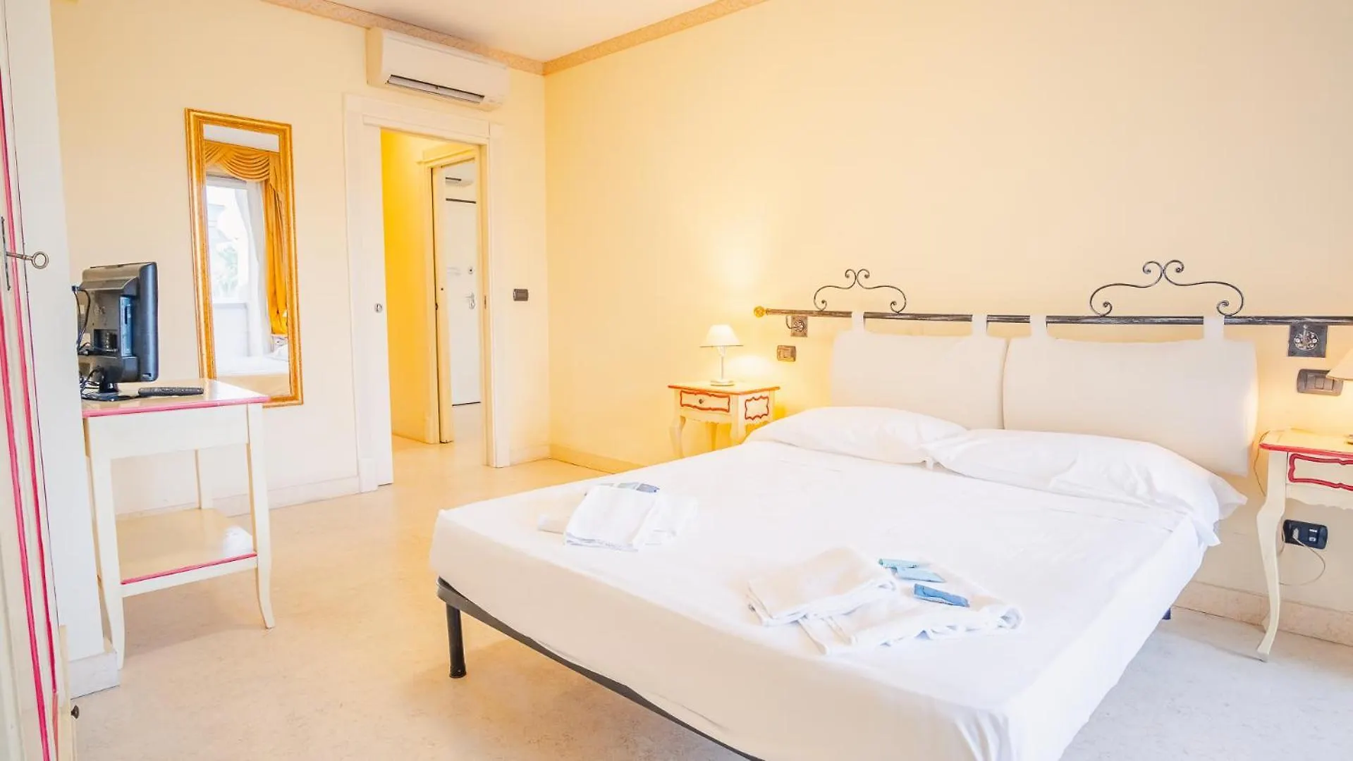 Relais Du Lac Village - Italian Homing Desenzano del Garda