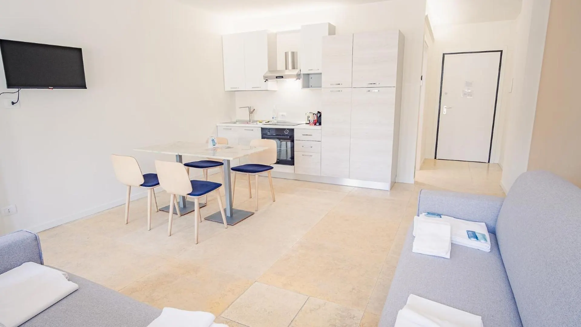 Relais Du Lac Village - Italian Homing Desenzano del Garda 0*,  Italia