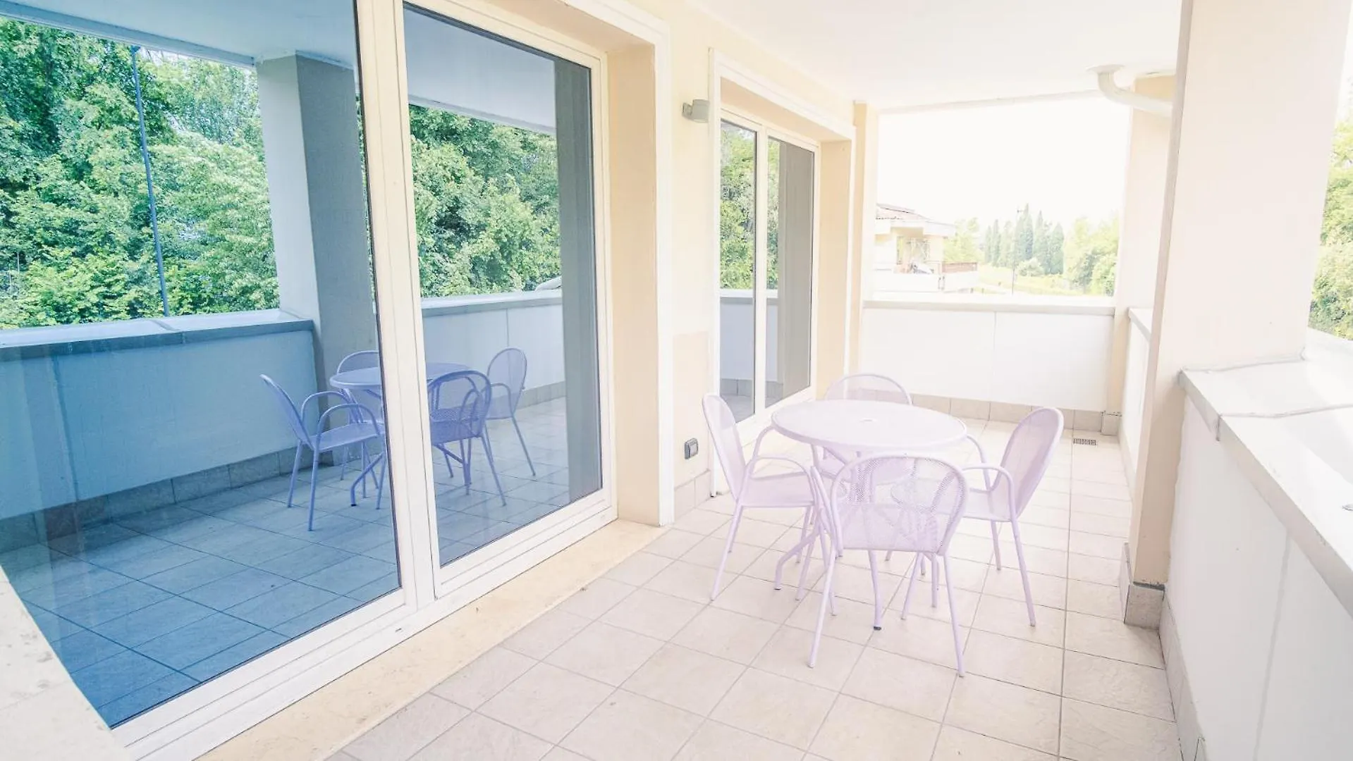 Relais Du Lac Village - Italian Homing Desenzano del Garda 0*,  Italy